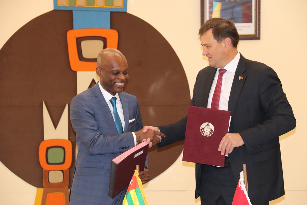 Visite officielle du Chef de la diplomatie Belarus, S.E.M. Maxim Ryzhenkov – un mémorandum d’entente signé